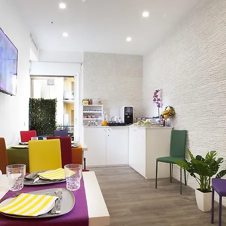 Vhome Bed & Breakfast