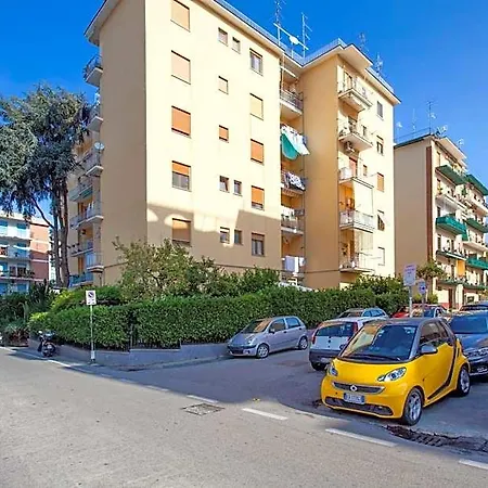 فندق مبيت وإفطار Vhome 4*