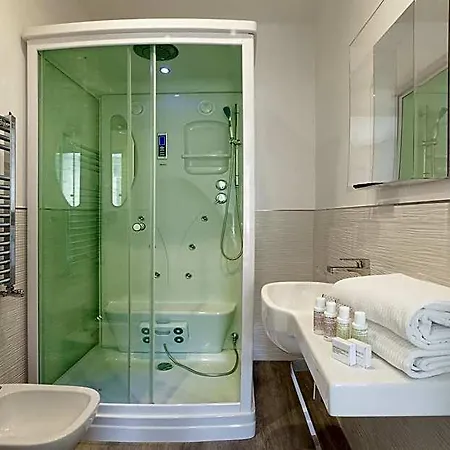 Vhome فندق مبيت وإفطار 4*