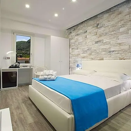 Vhome فندق مبيت وإفطار 4*